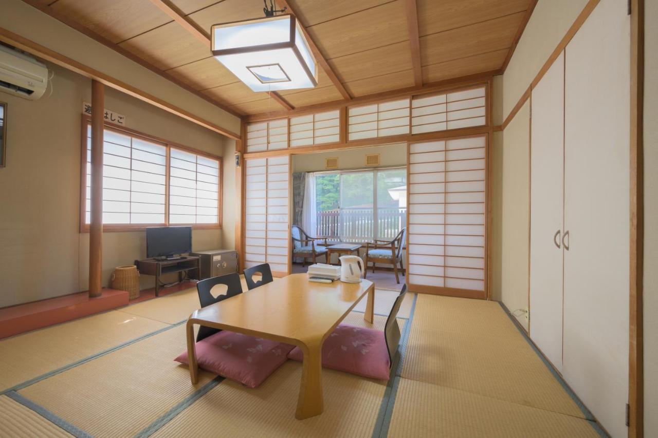 ホテル Shibu Onsen Kadoya 山ノ内町 エクステリア 写真