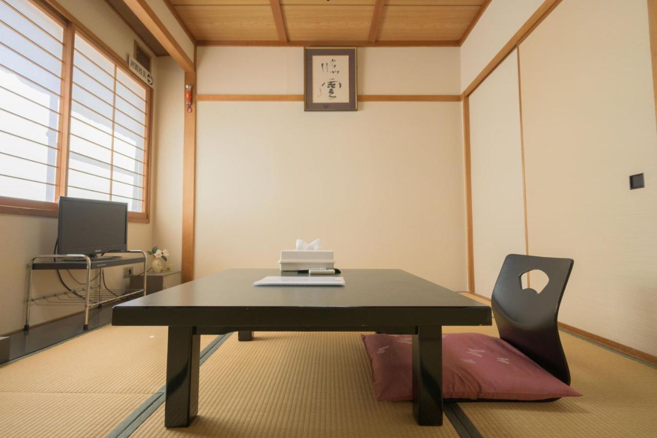 ホテル Shibu Onsen Kadoya 山ノ内町 エクステリア 写真